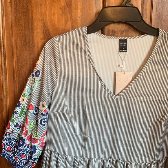 NWT Emery Rose BOHO style light and blousy dress, wear year round! Size S - Picture 7 of 11